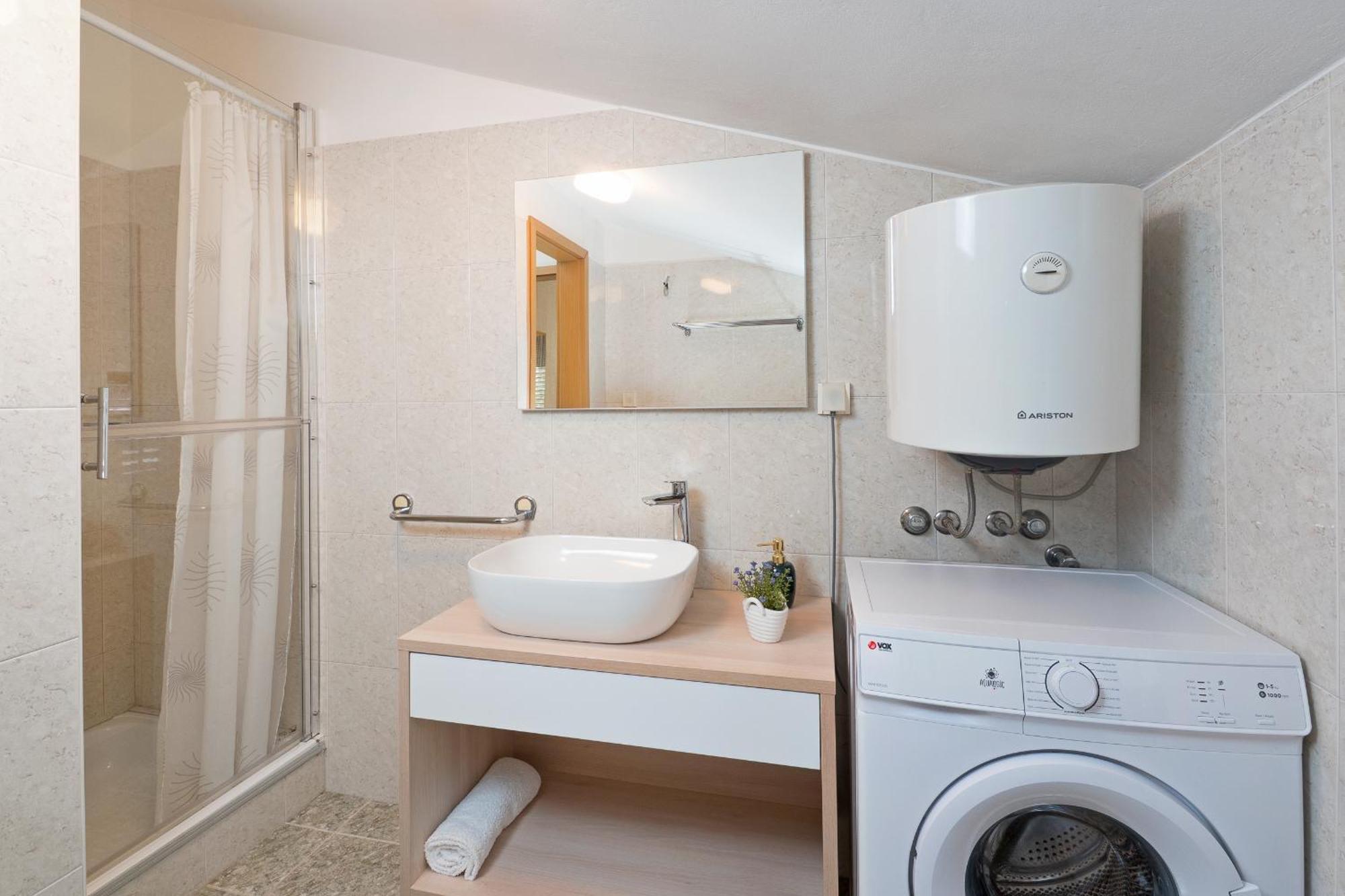 Apartment Roce Rabac Exterior foto